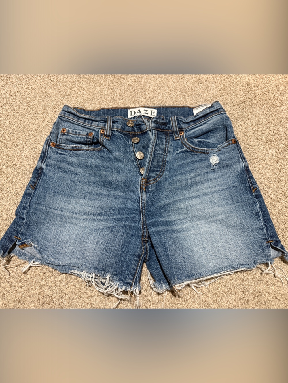 DAZE Women's Mid Wash Distressed Denim Jean Shorts